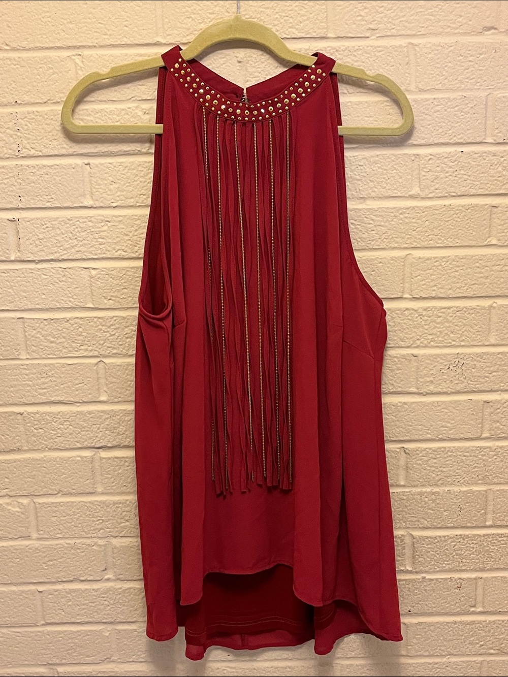 Dot’s Maroon Sleeveless Front Embellished Top. Sz 3X
